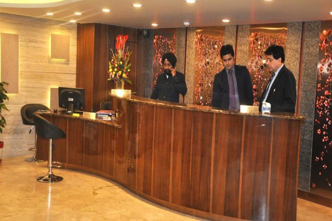 Hotel Regent Grand New Delhi Bagian luar foto