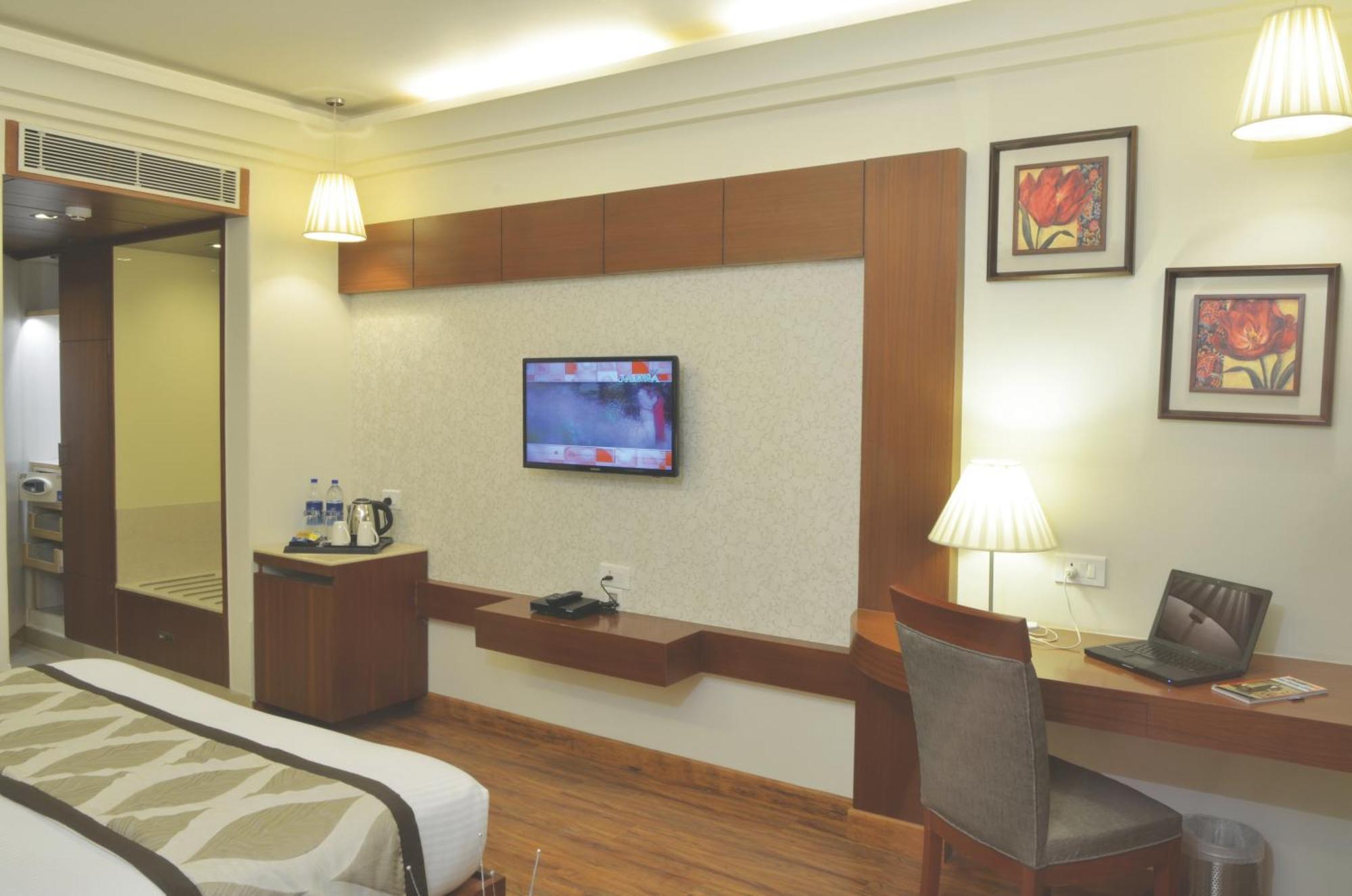 Hotel Regent Grand New Delhi Bagian luar foto